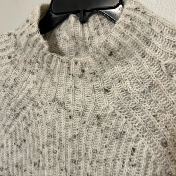 Madewell Northfield Mockneck Sweater S Neutral Boxy Rib Knit Wool Blend EUC - Picture 8 of 11